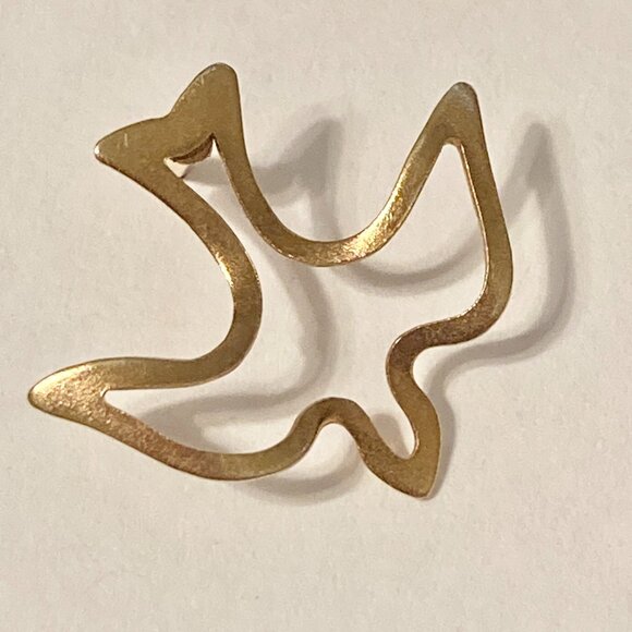 Vintage Dove Bird Lapel Tie Tac Pin Peace Holy Spirit Gold Tone Brass Silhouette - Picture 3 of 8